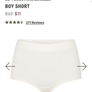 SKIMS Soft Smoothing Seamless Boy Short - Cream